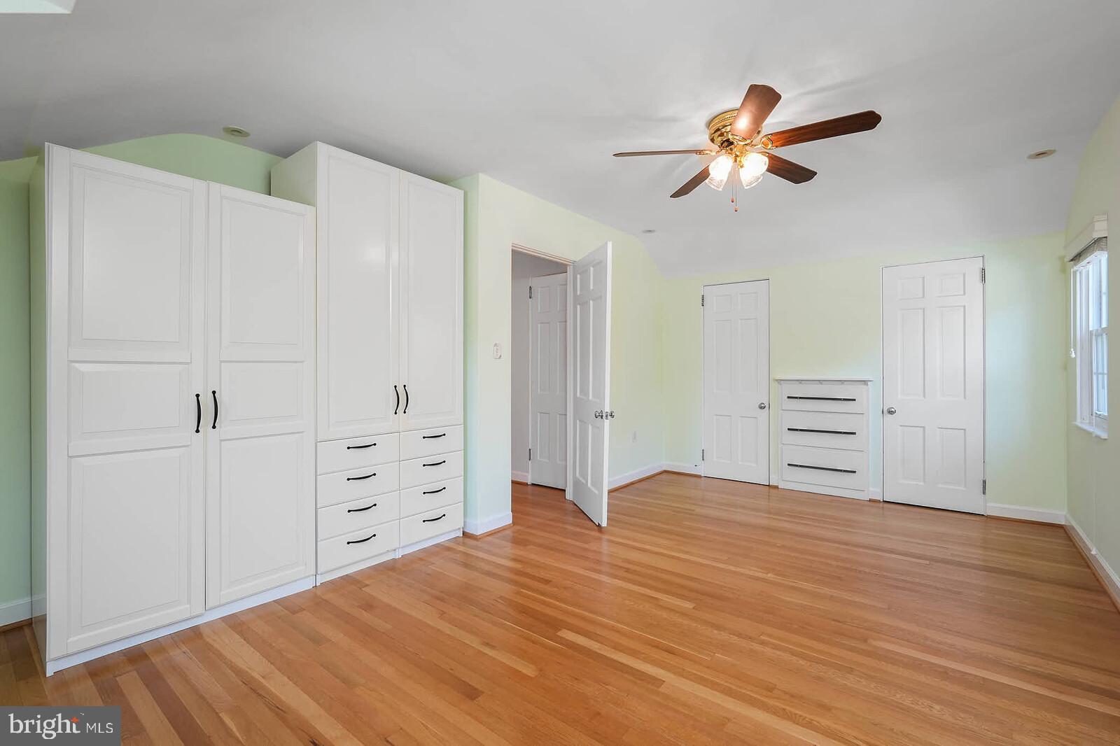 LYON VILLAGE - Residential