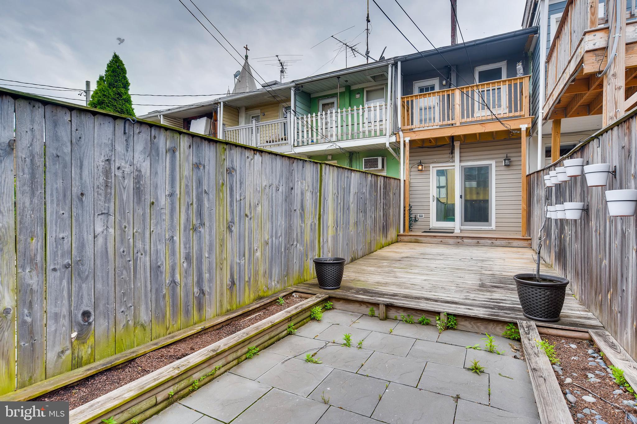 LOCUST POINT - Residential