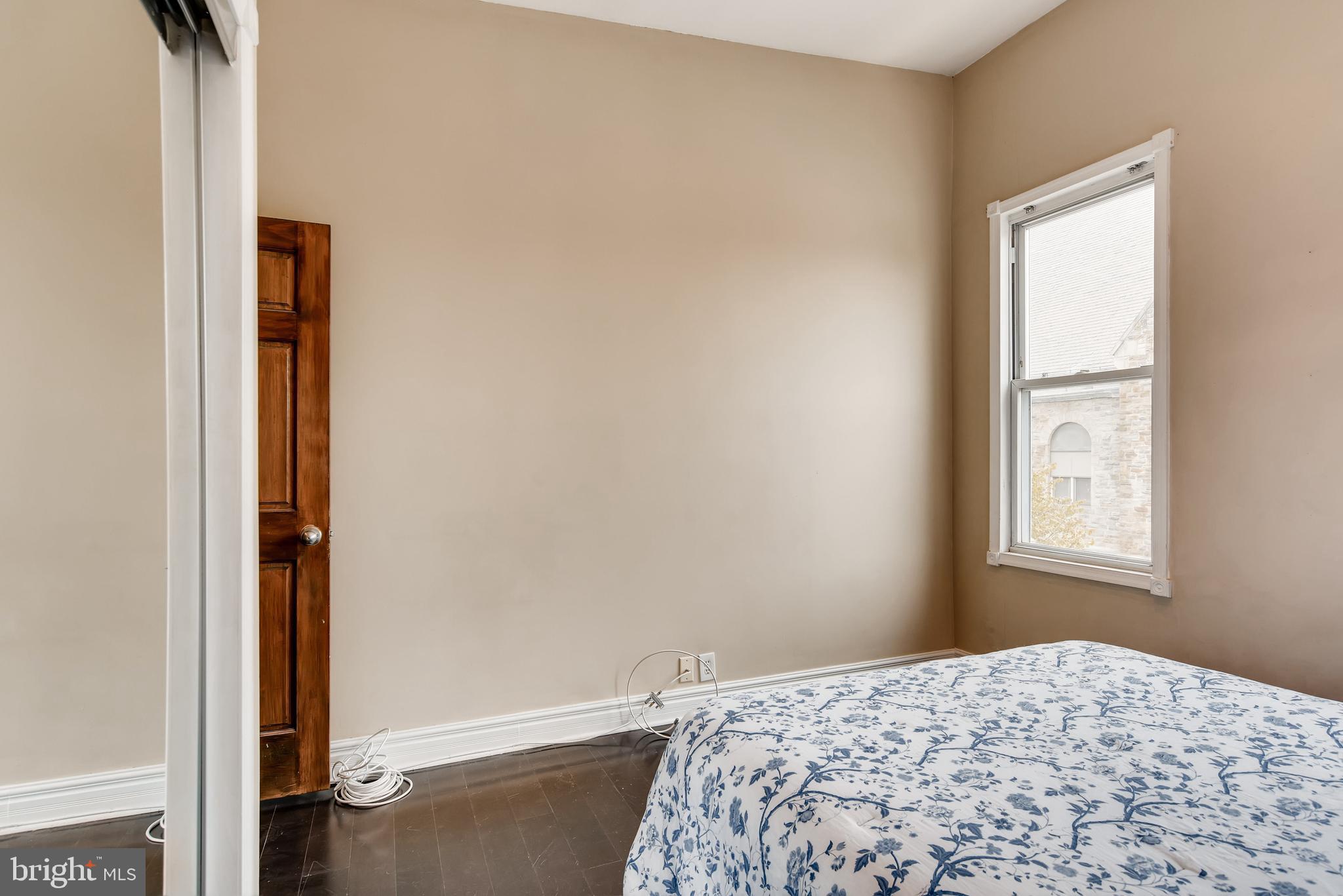 LOCUST POINT - Residential