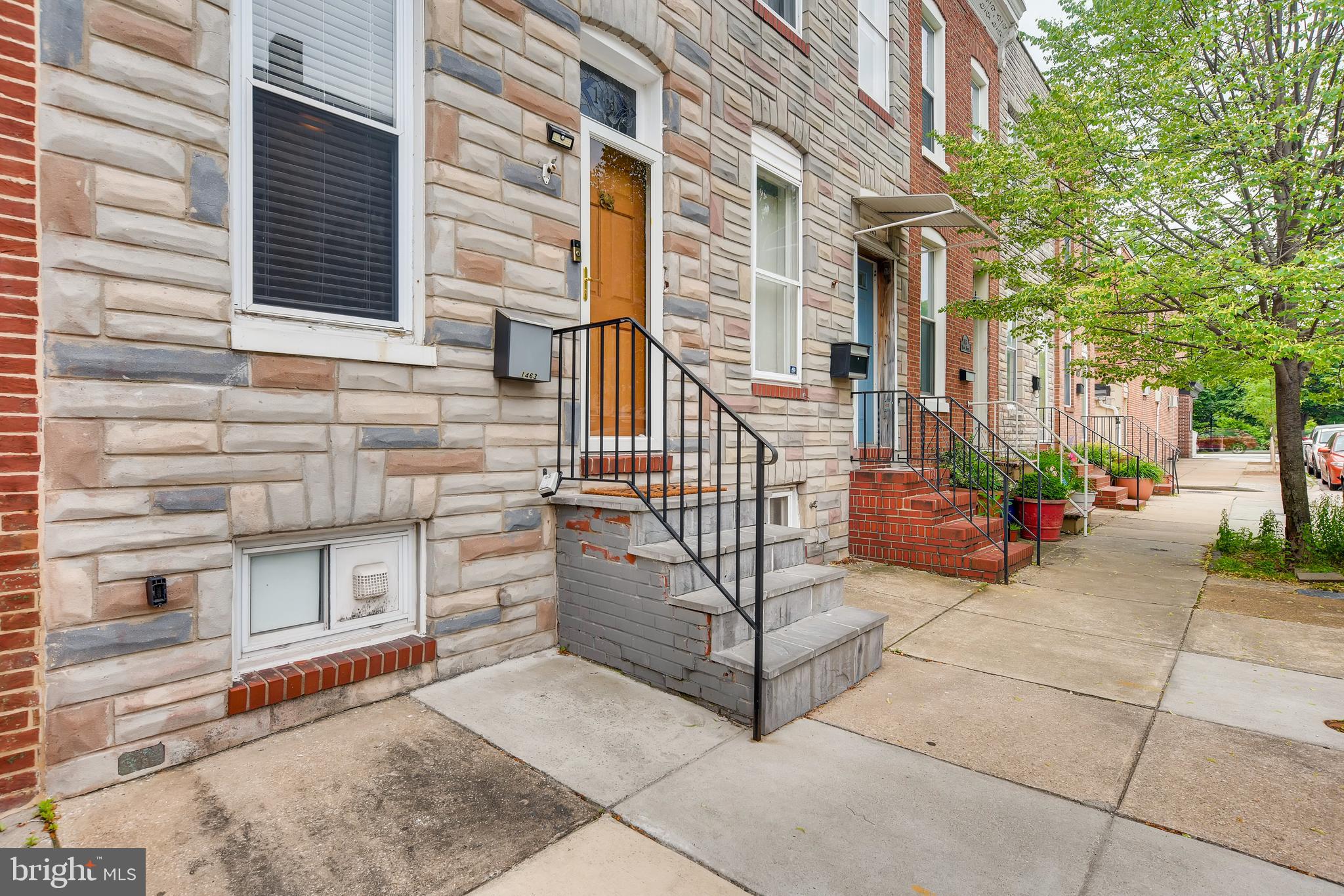 LOCUST POINT - Residential