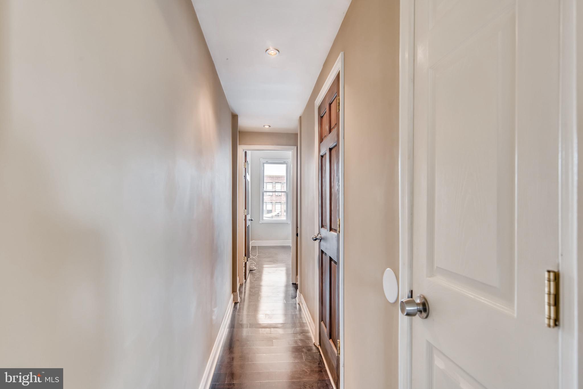 LOCUST POINT - Residential