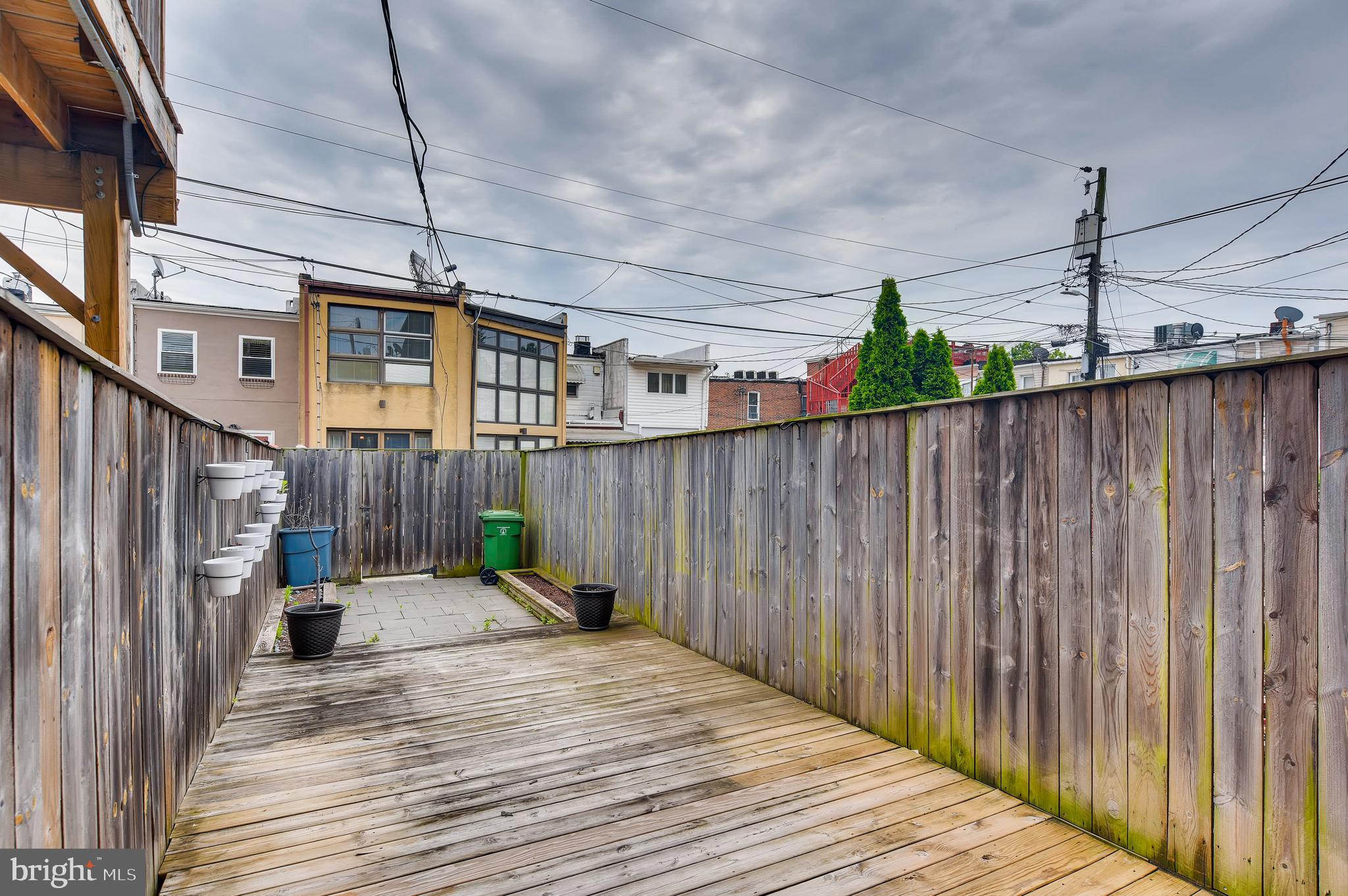 LOCUST POINT - Residential