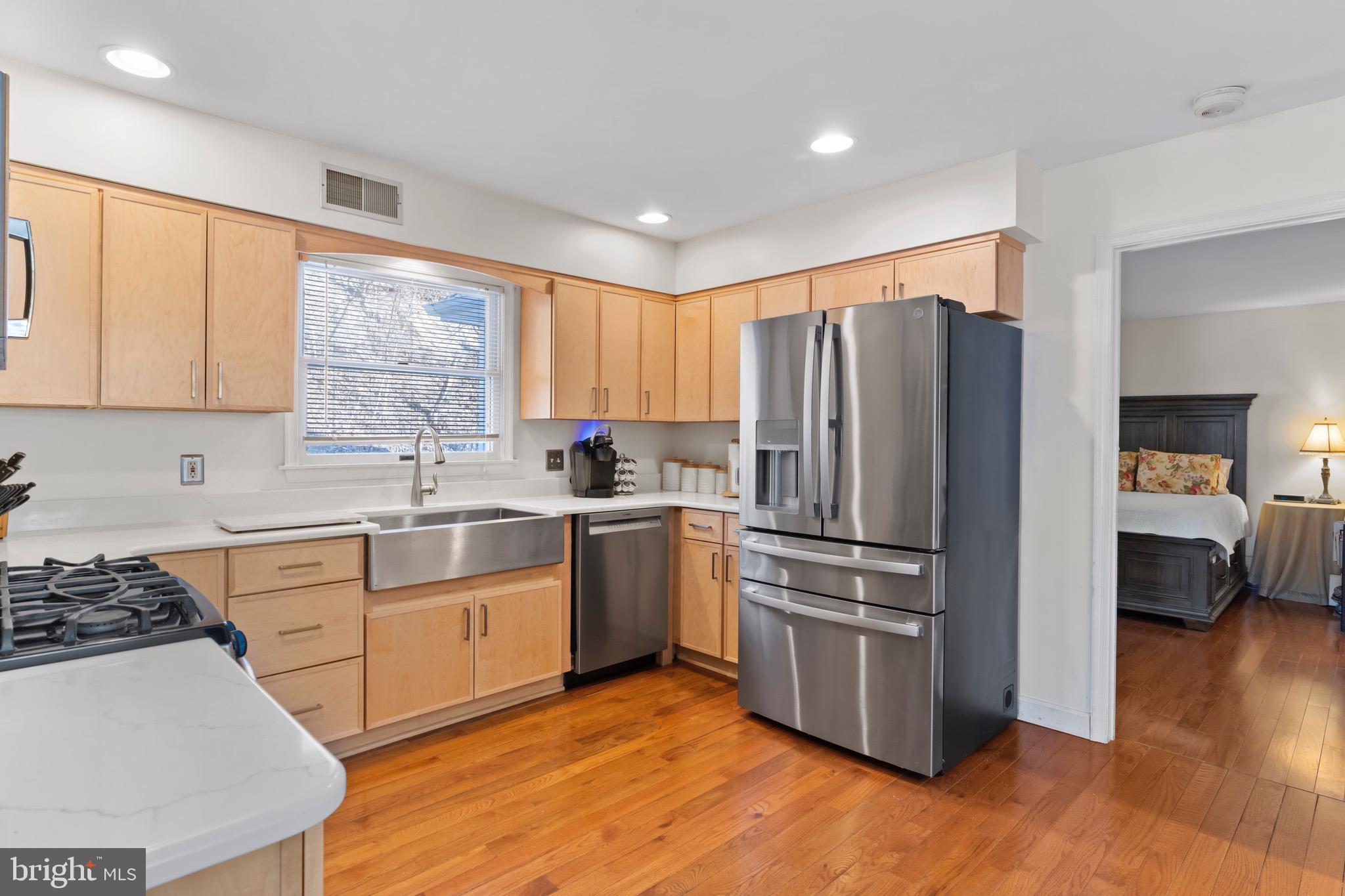 COUNTRY CLUB PARK - Residential