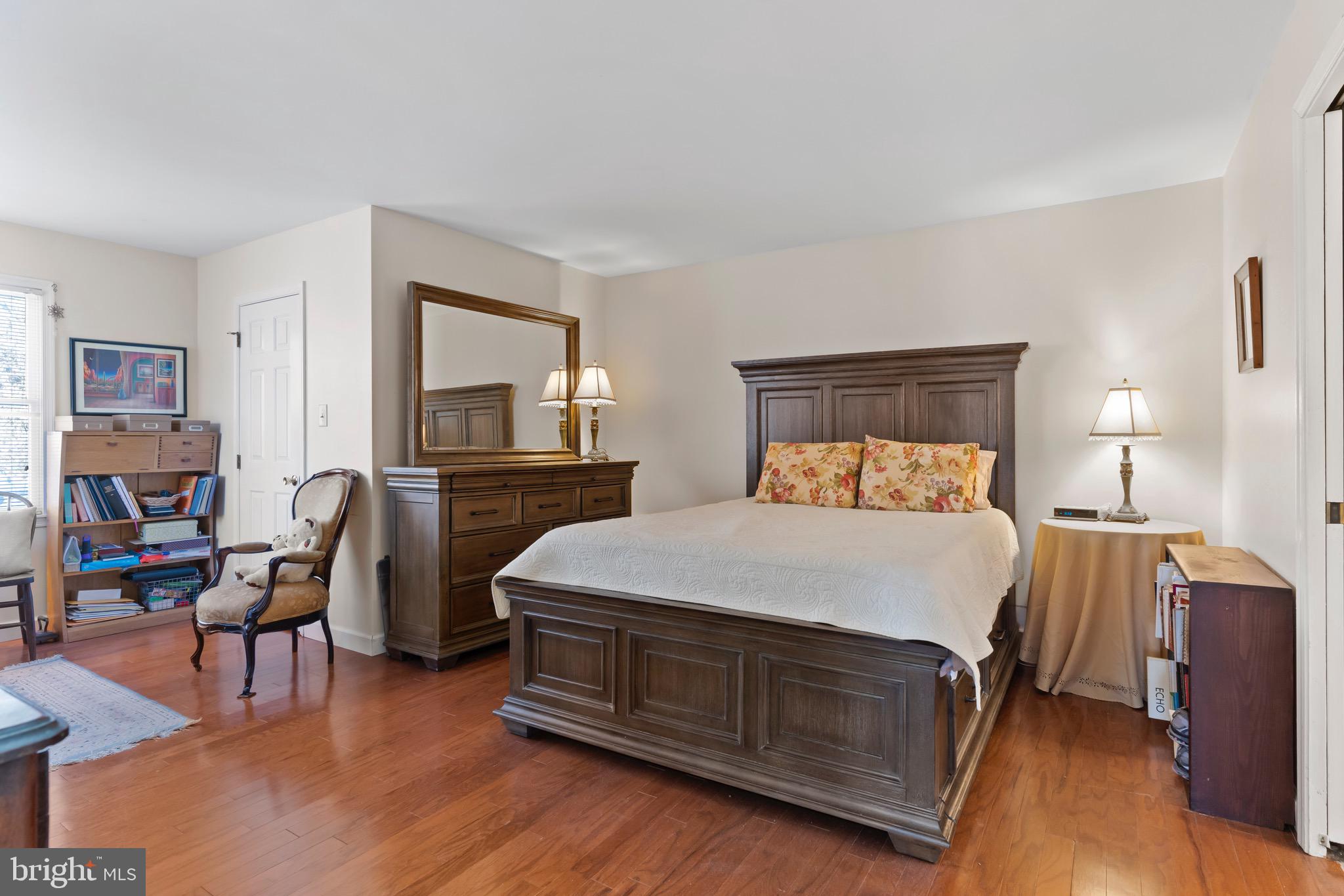 COUNTRY CLUB PARK - Residential