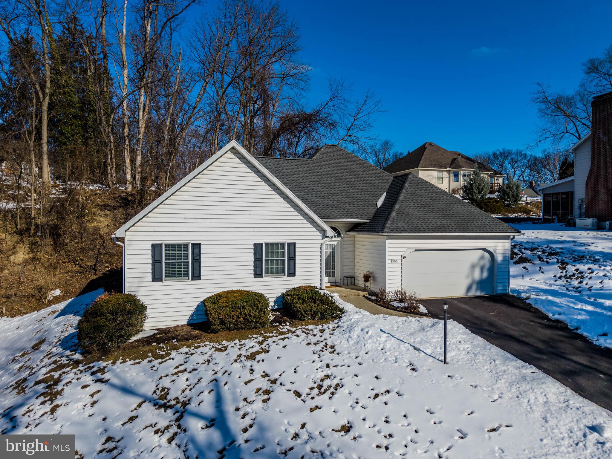 COUNTRY CLUB PARK - Residential