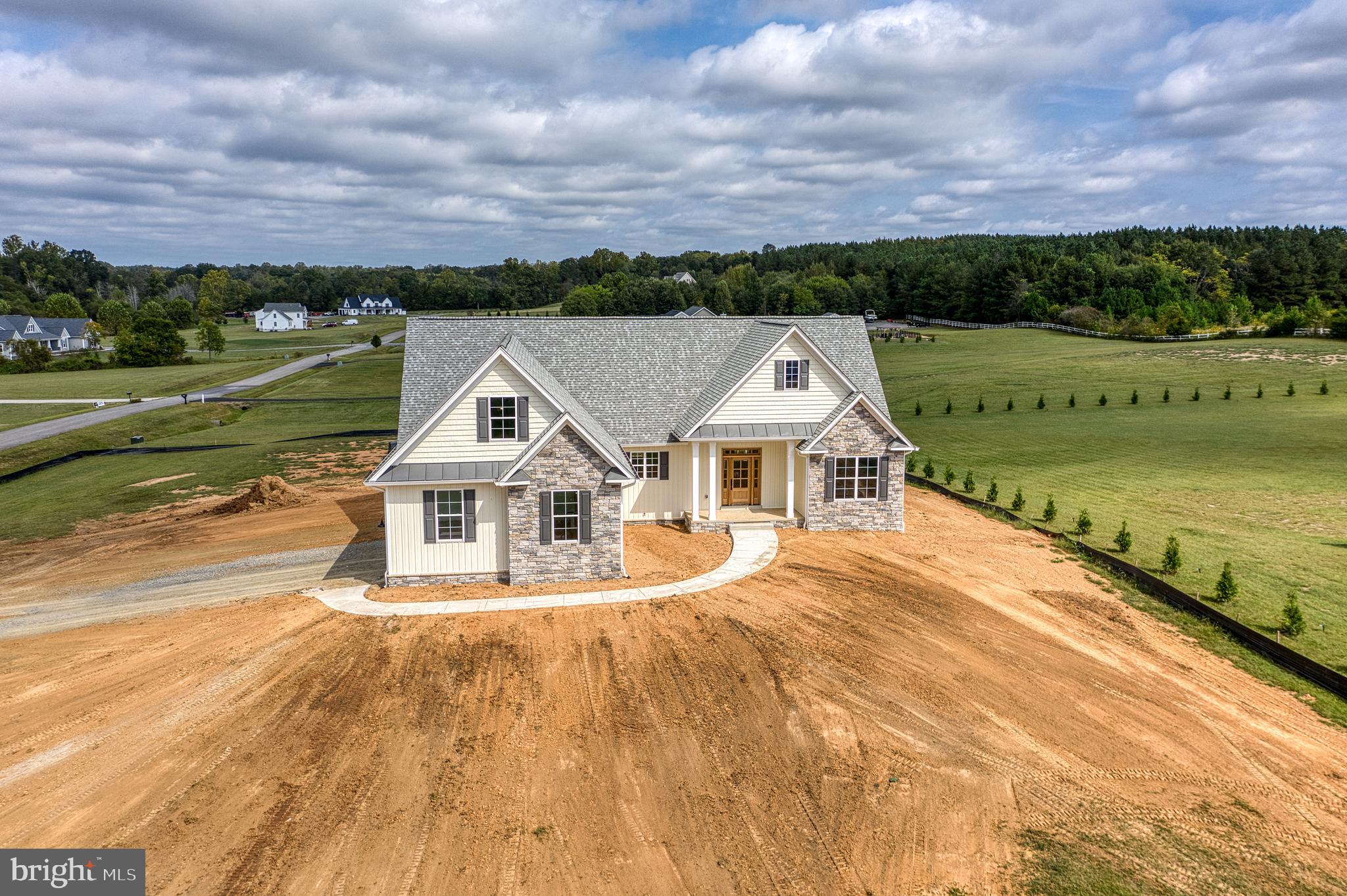 LANDS END AT LAKE ANNA - Residential