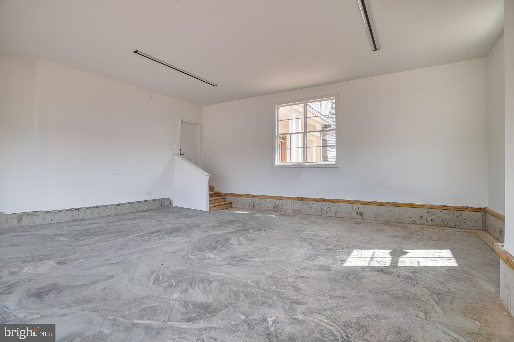 LANDS END AT LAKE ANNA - Residential