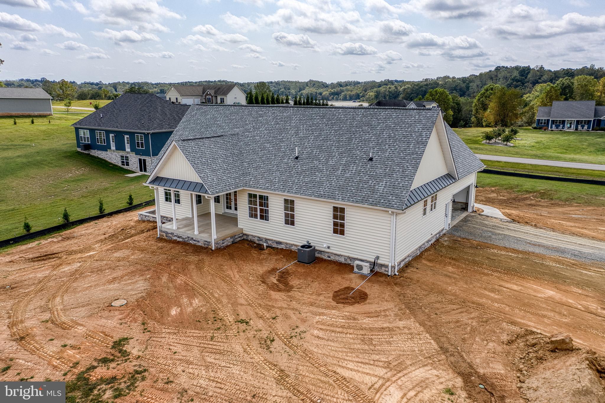 LANDS END AT LAKE ANNA - Residential