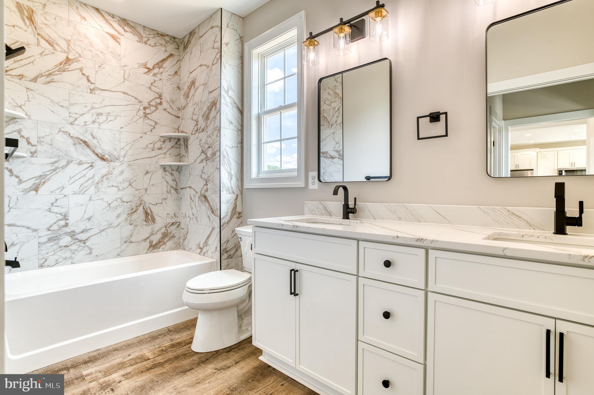 LANDS END AT LAKE ANNA - Residential