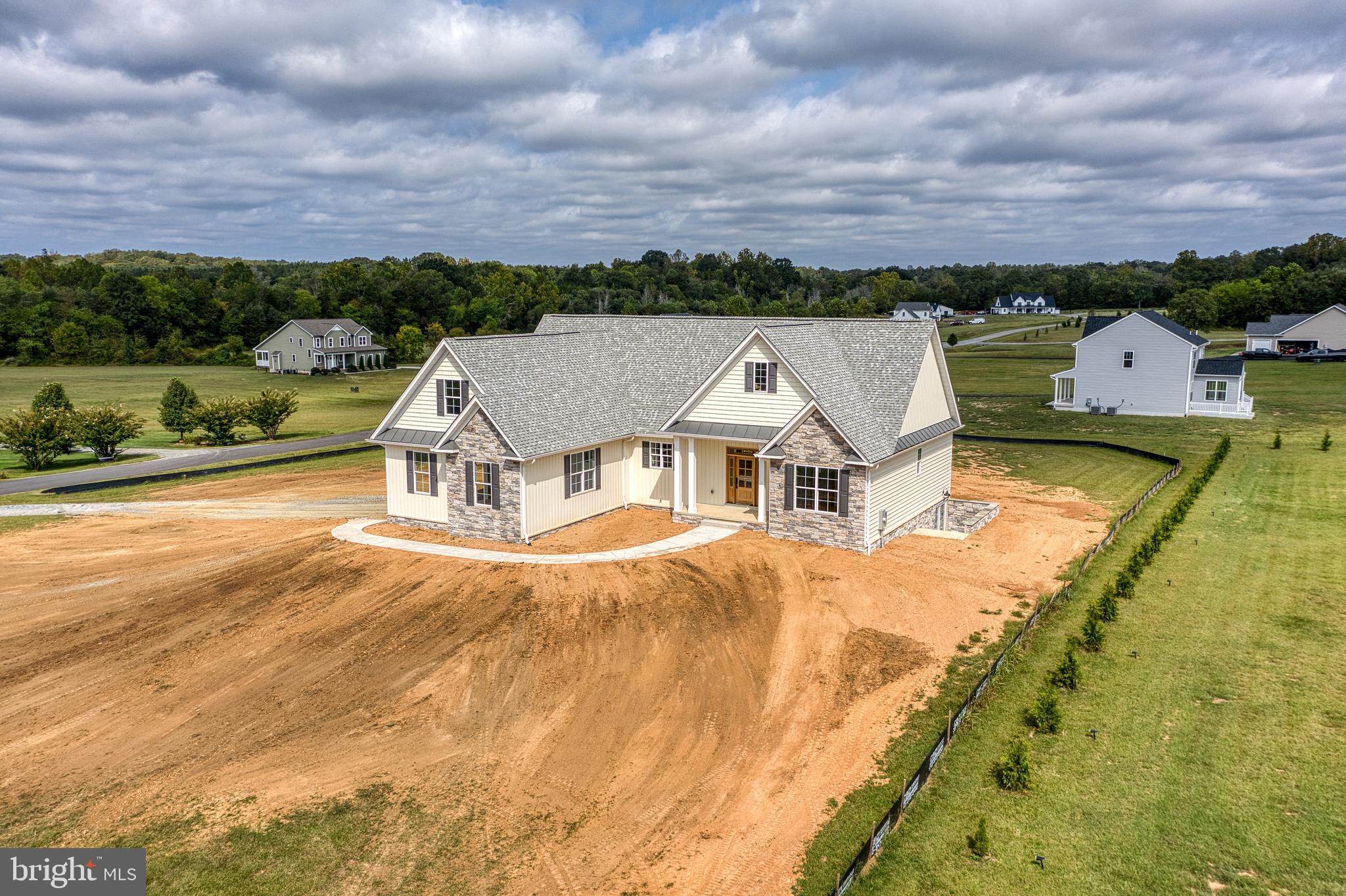 LANDS END AT LAKE ANNA - Residential