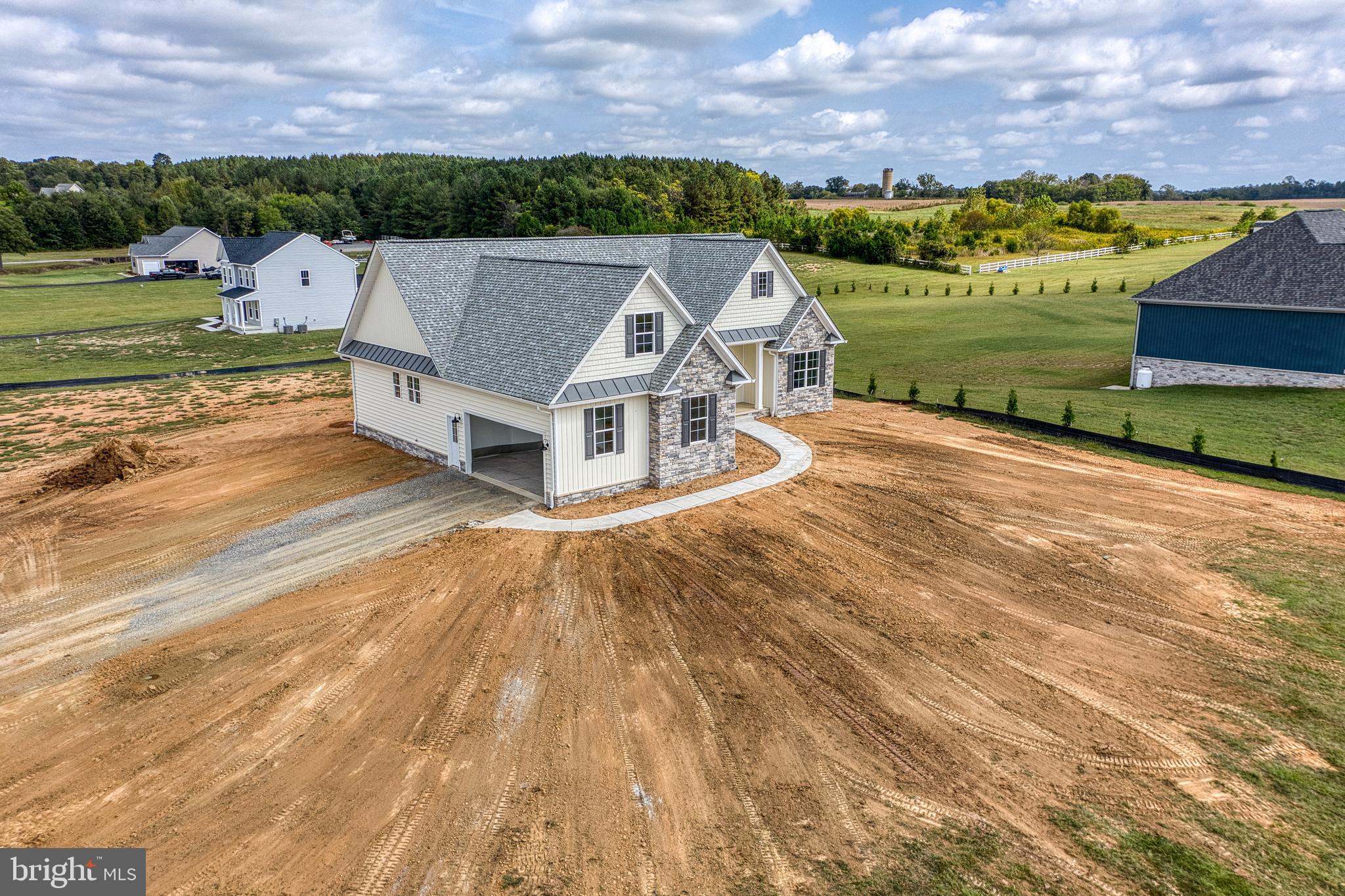 LANDS END AT LAKE ANNA - Residential