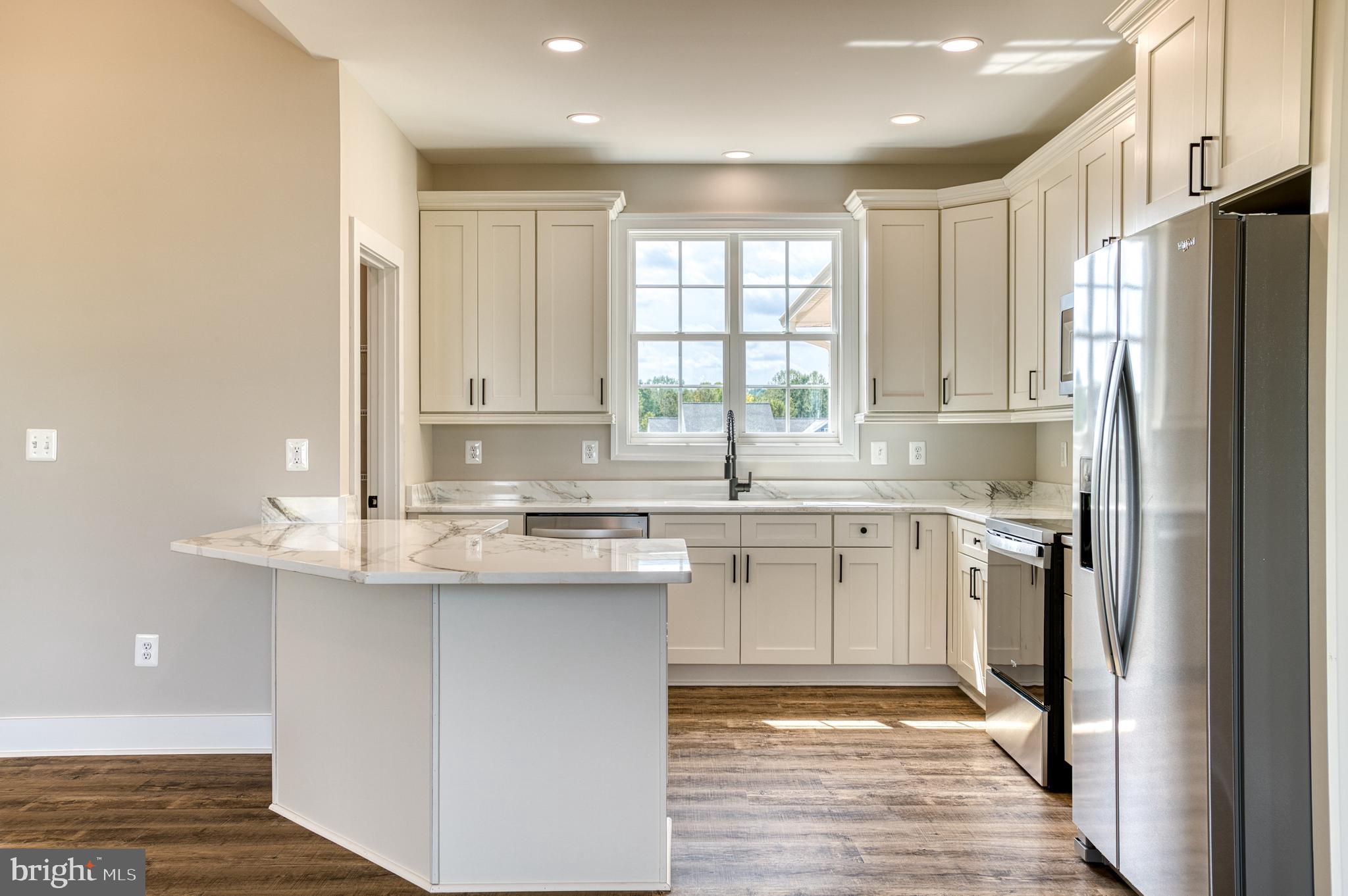 LANDS END AT LAKE ANNA - Residential