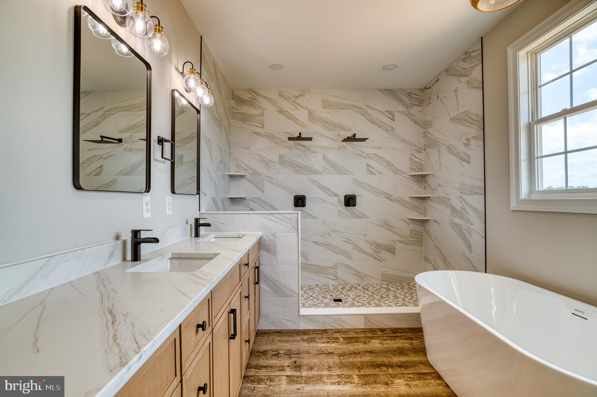 LANDS END AT LAKE ANNA - Residential