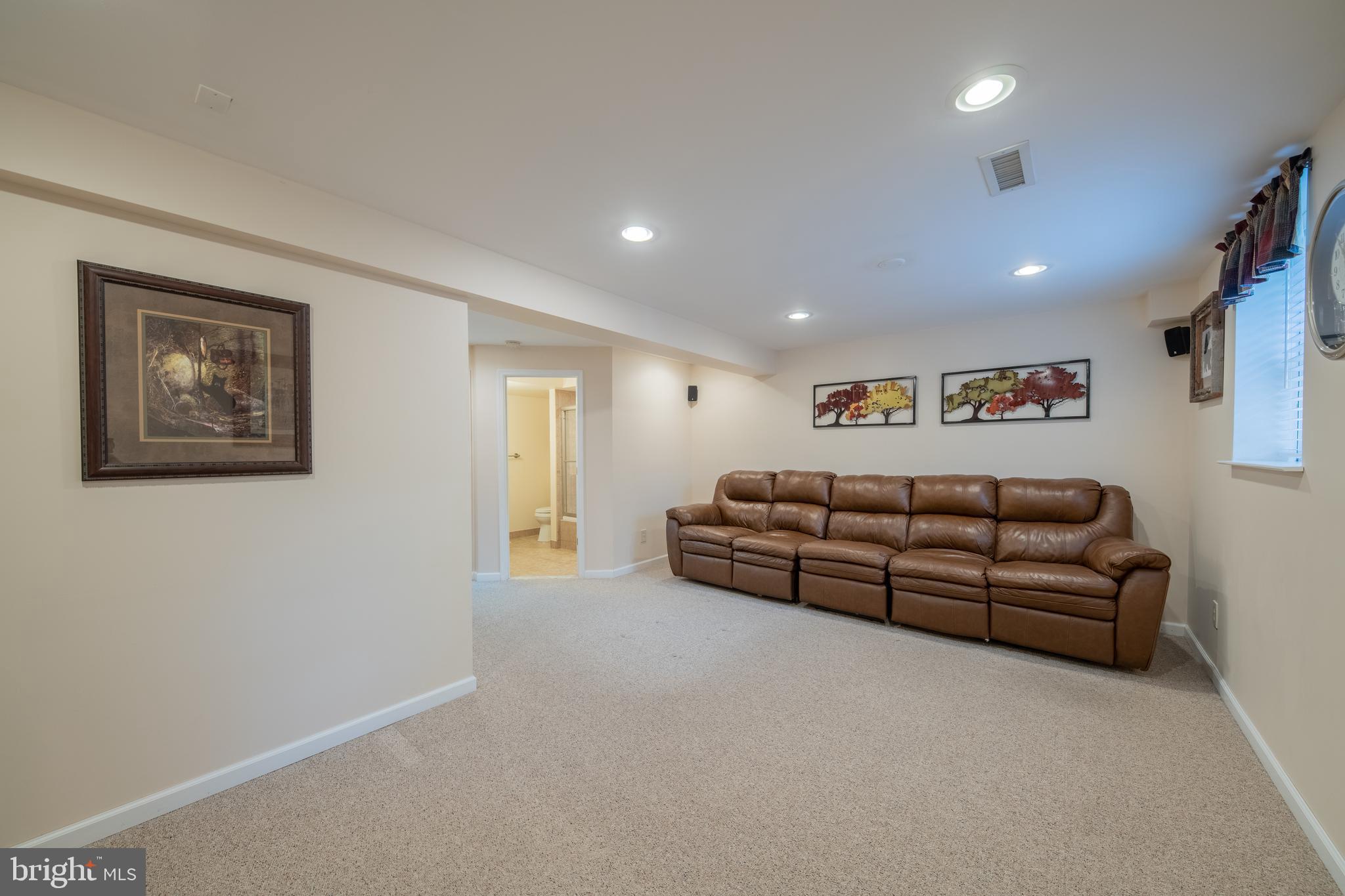 POTOMAC CROSSING - Residential