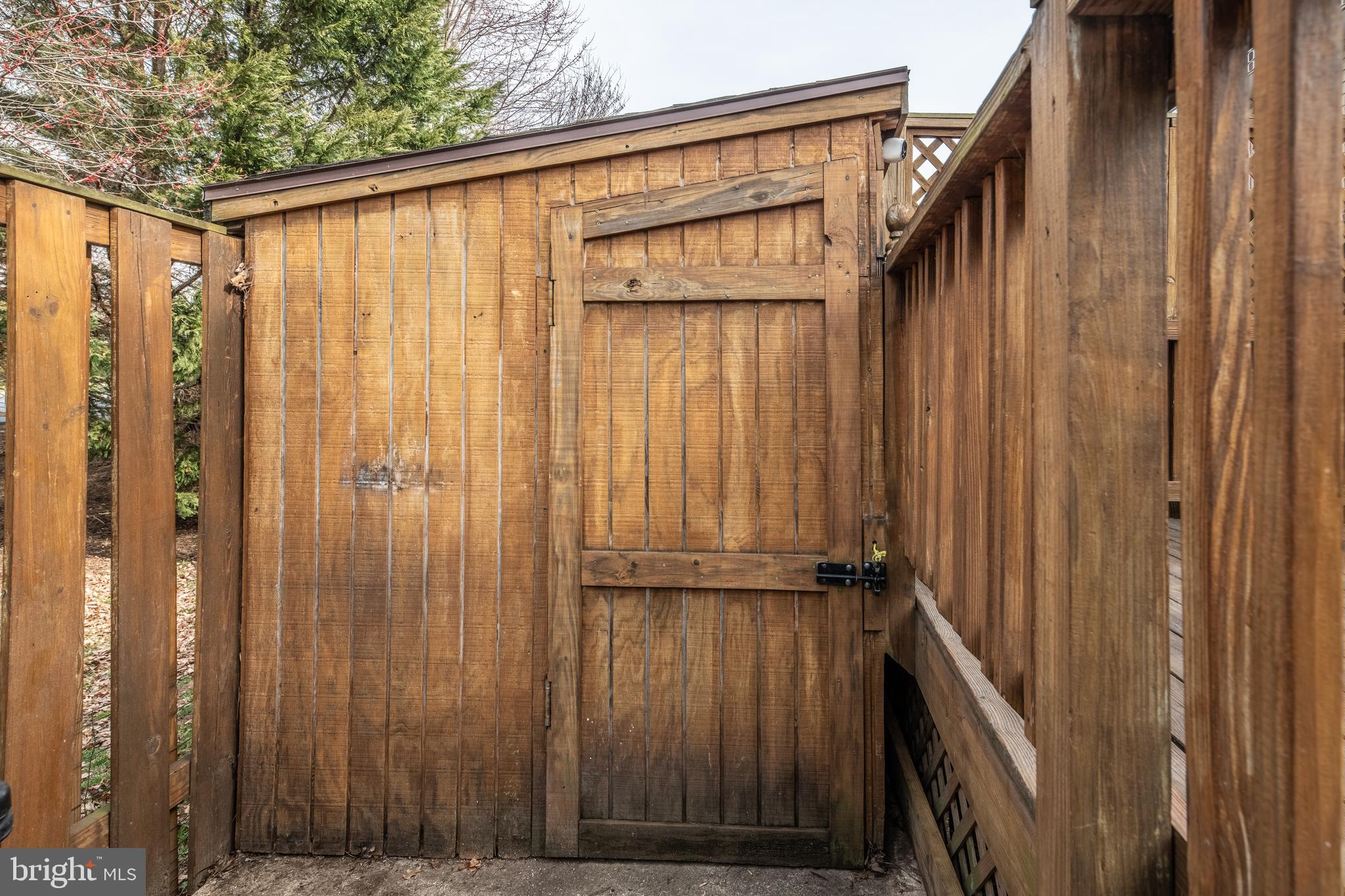 POTOMAC CROSSING - Residential