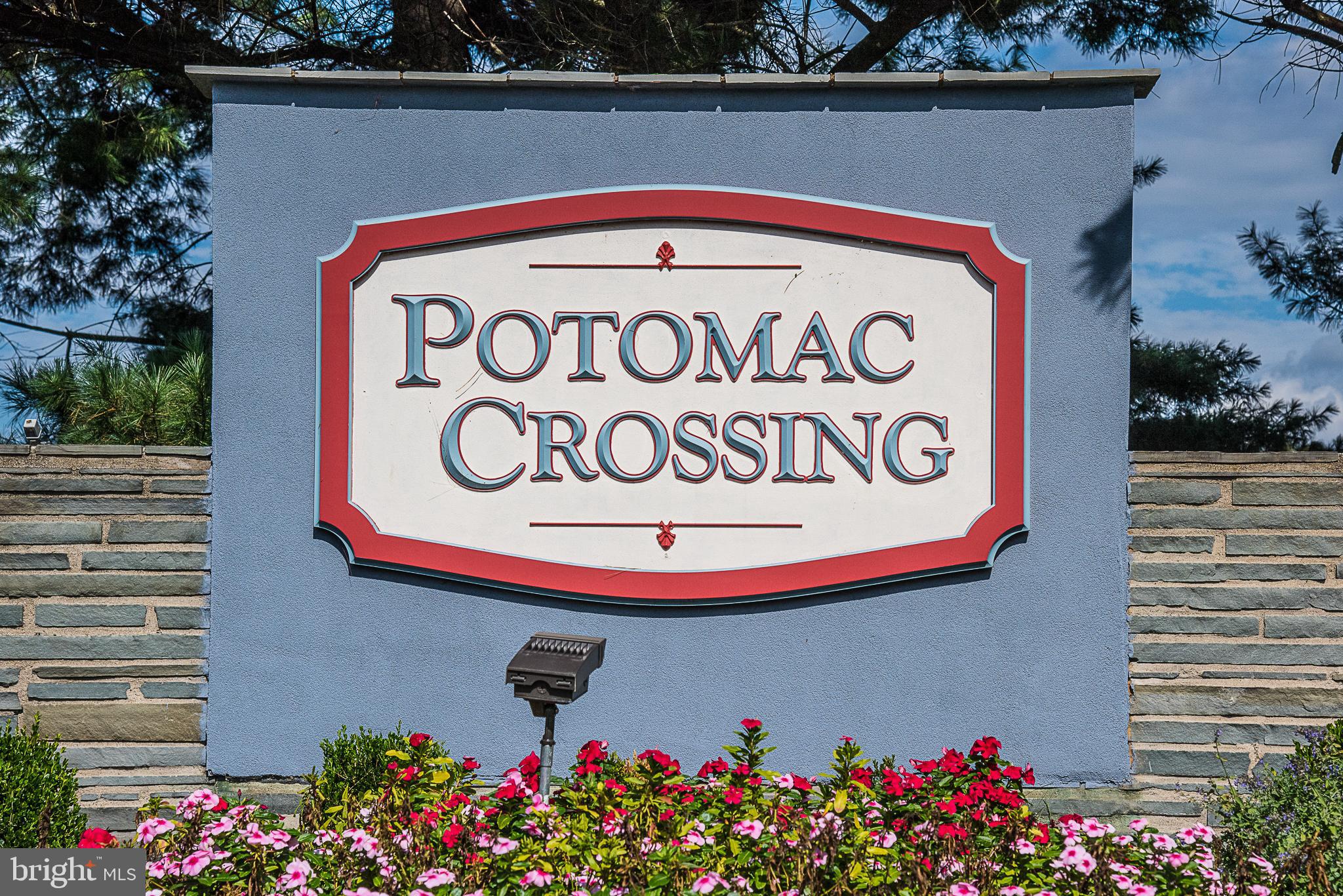 POTOMAC CROSSING - Residential