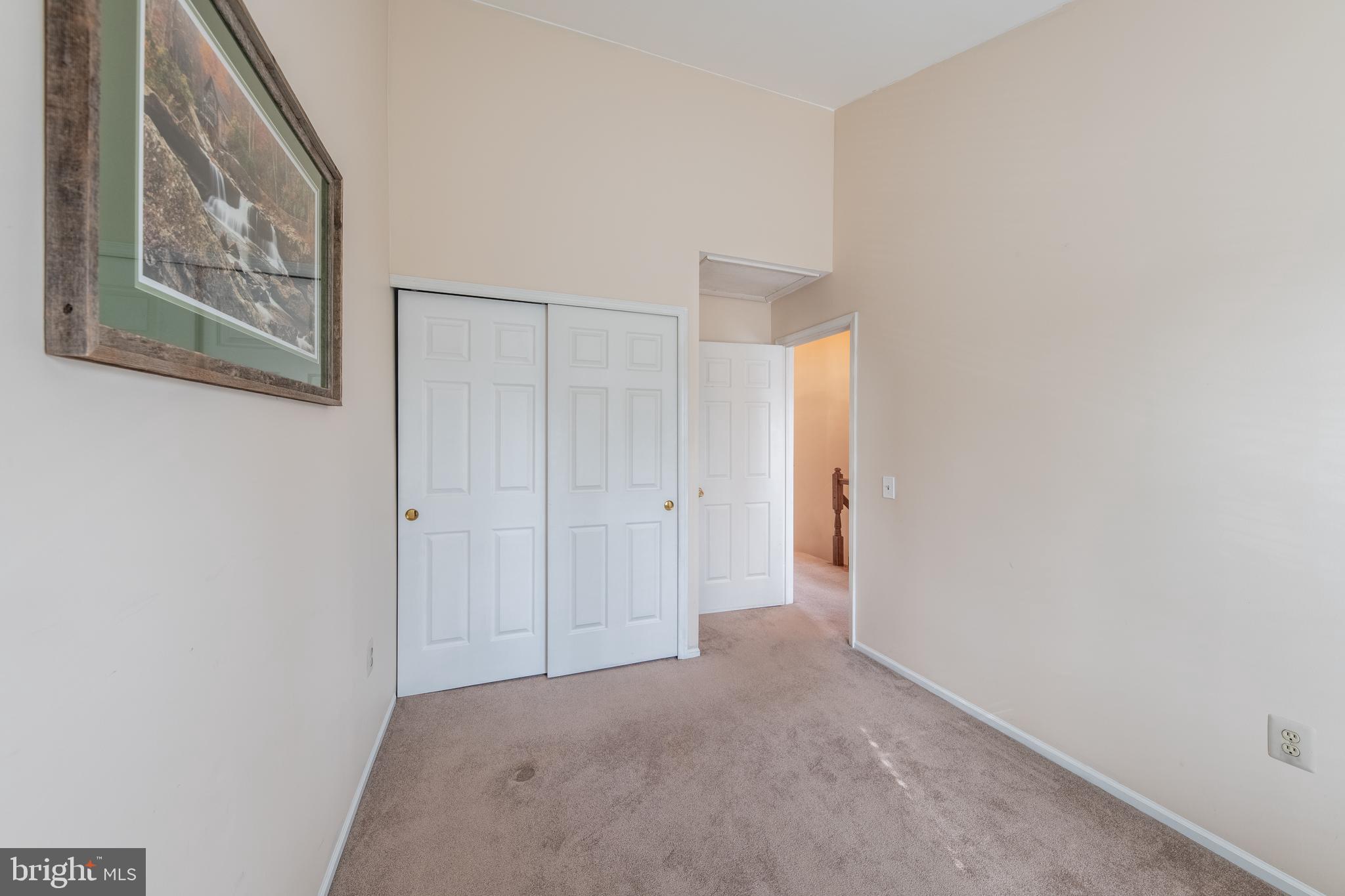 POTOMAC CROSSING - Residential