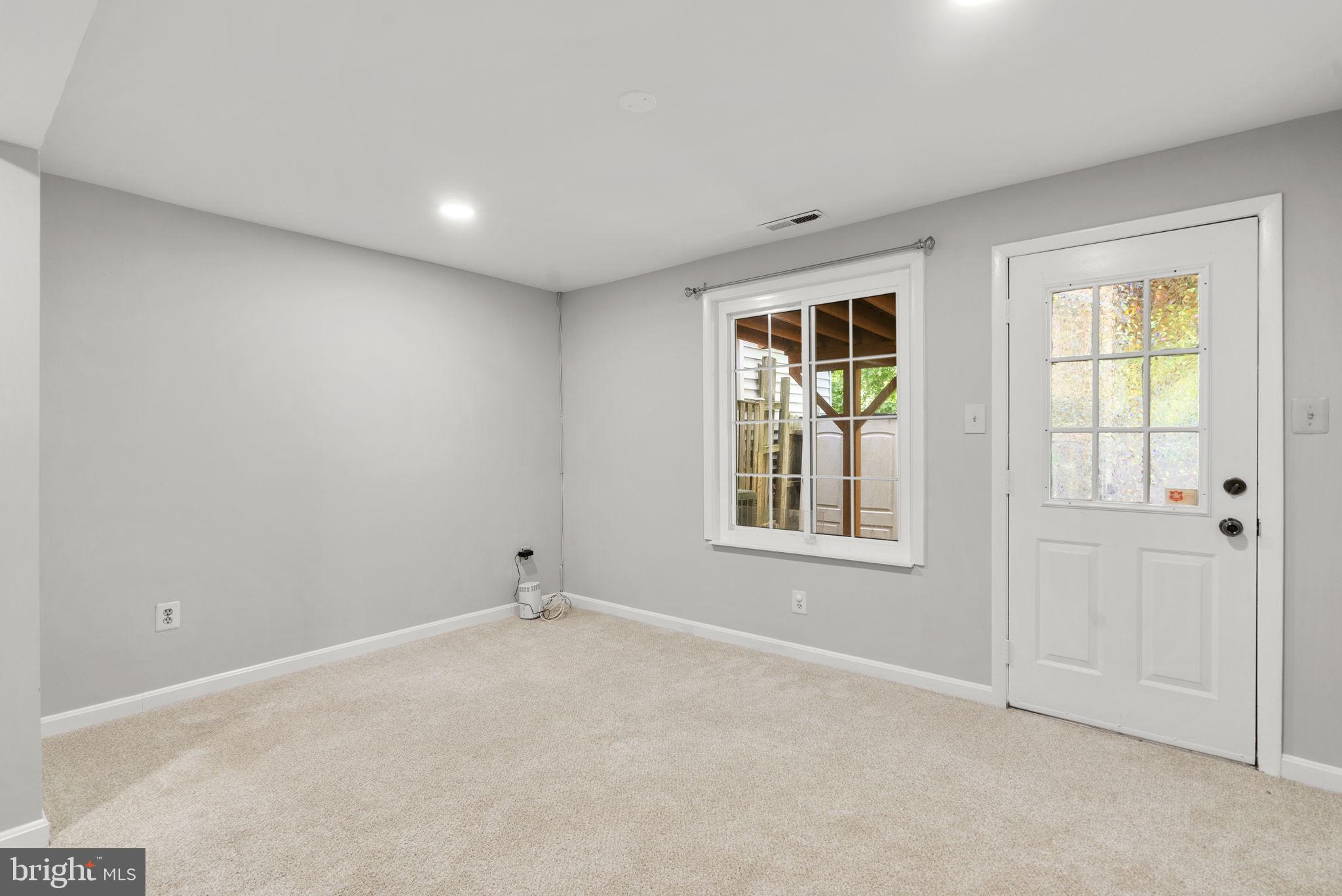 GREENCASTLE MANOR - Residential