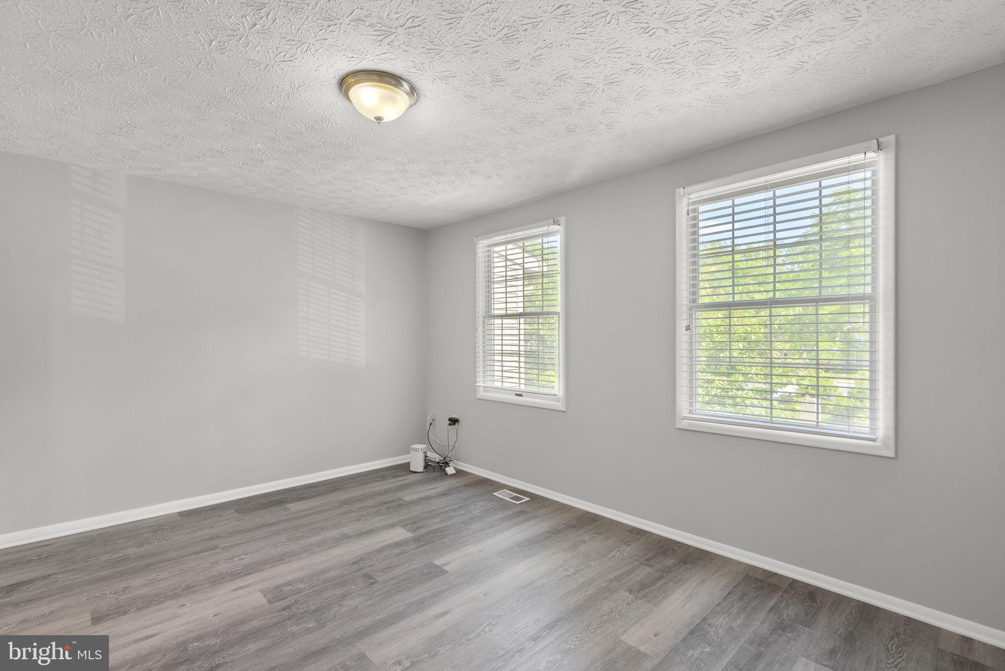 GREENCASTLE MANOR - Residential