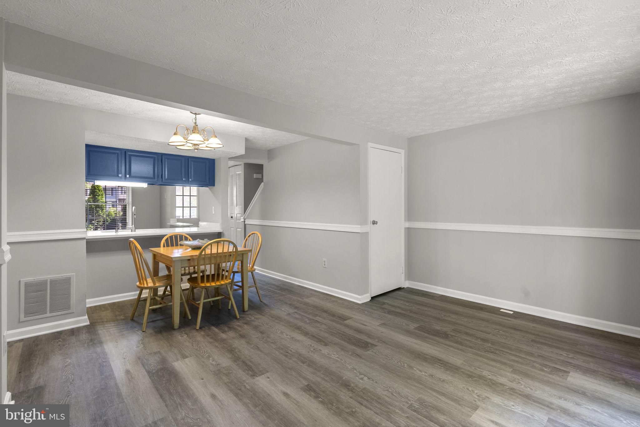 GREENCASTLE MANOR - Residential