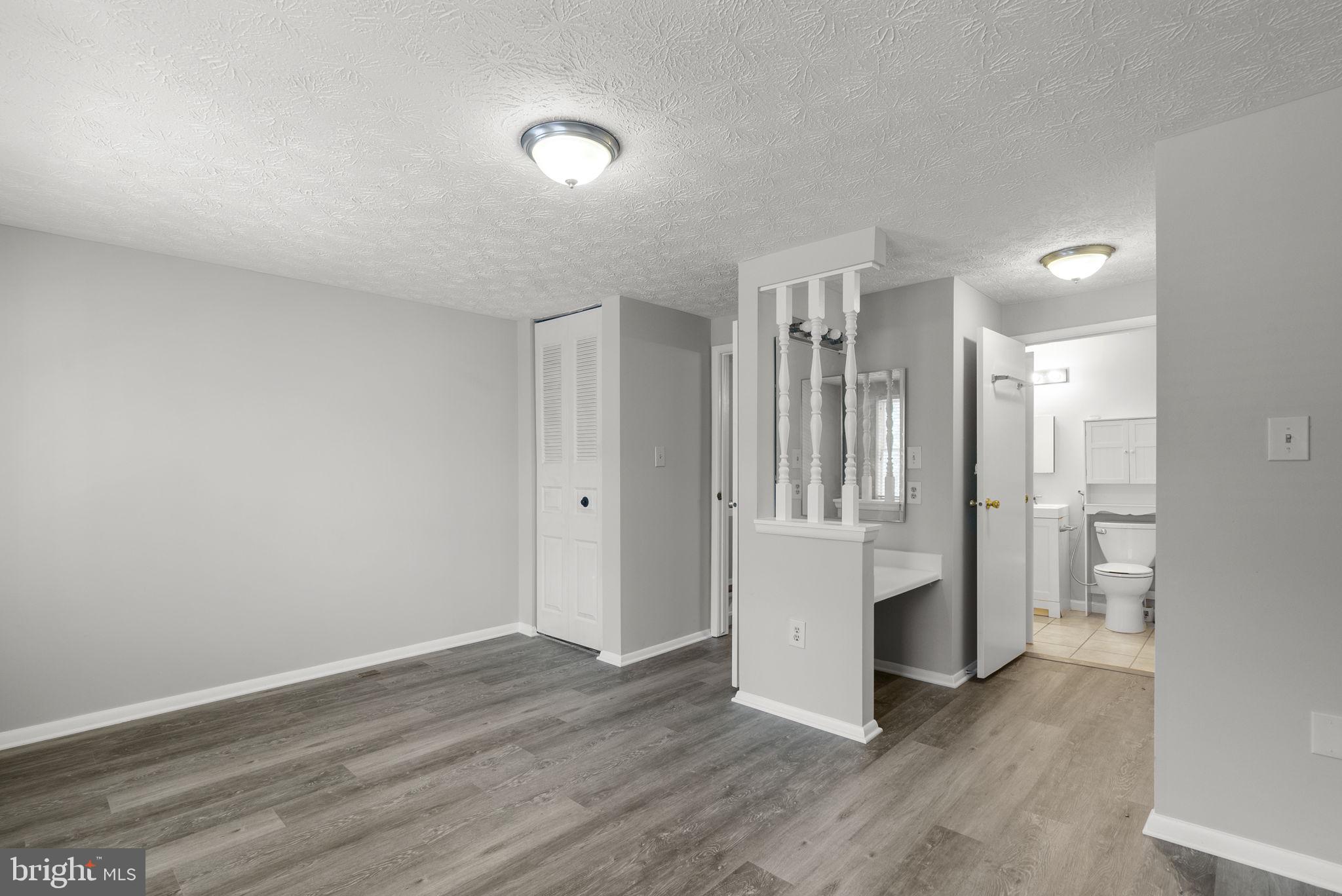 GREENCASTLE MANOR - Residential