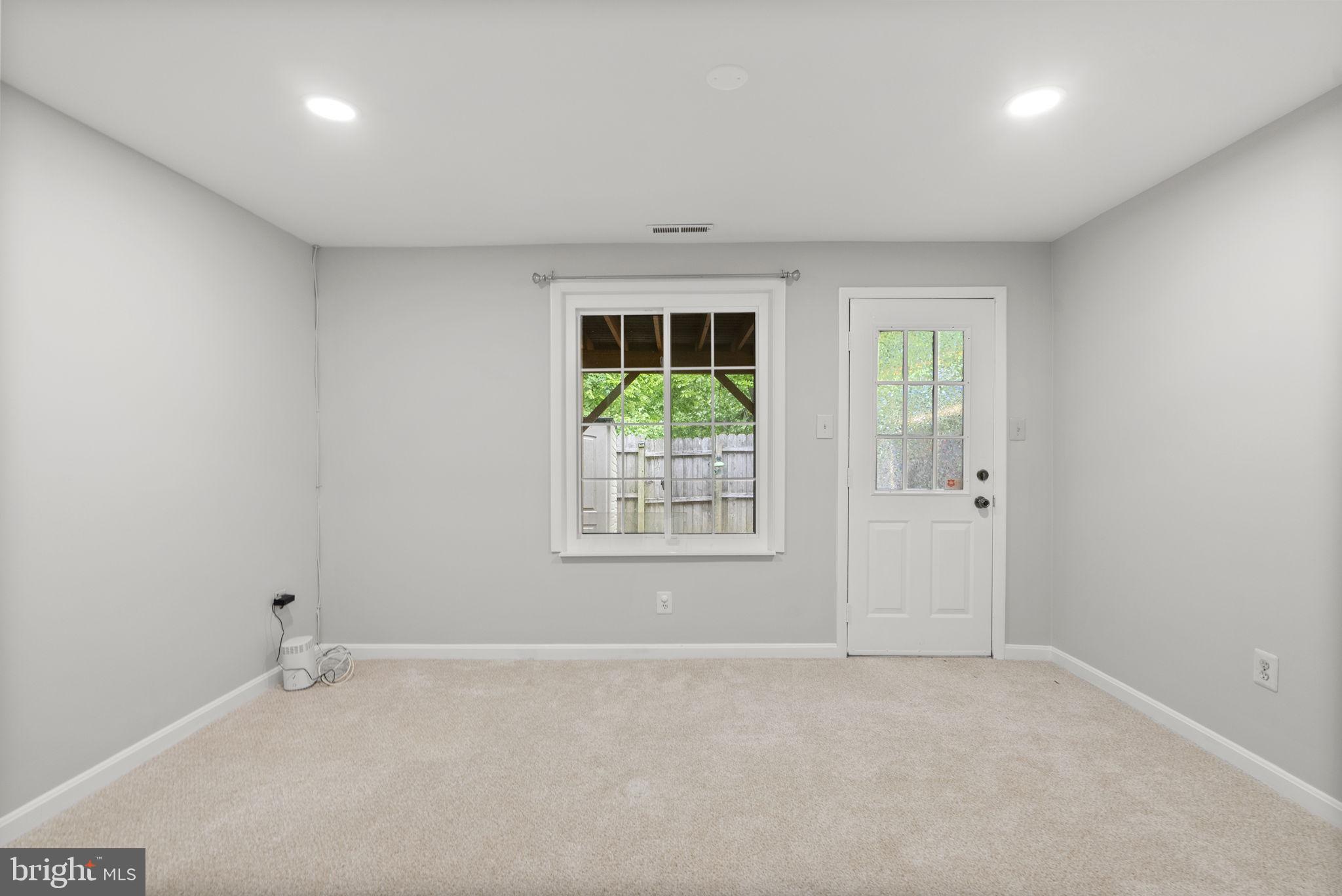 GREENCASTLE MANOR - Residential