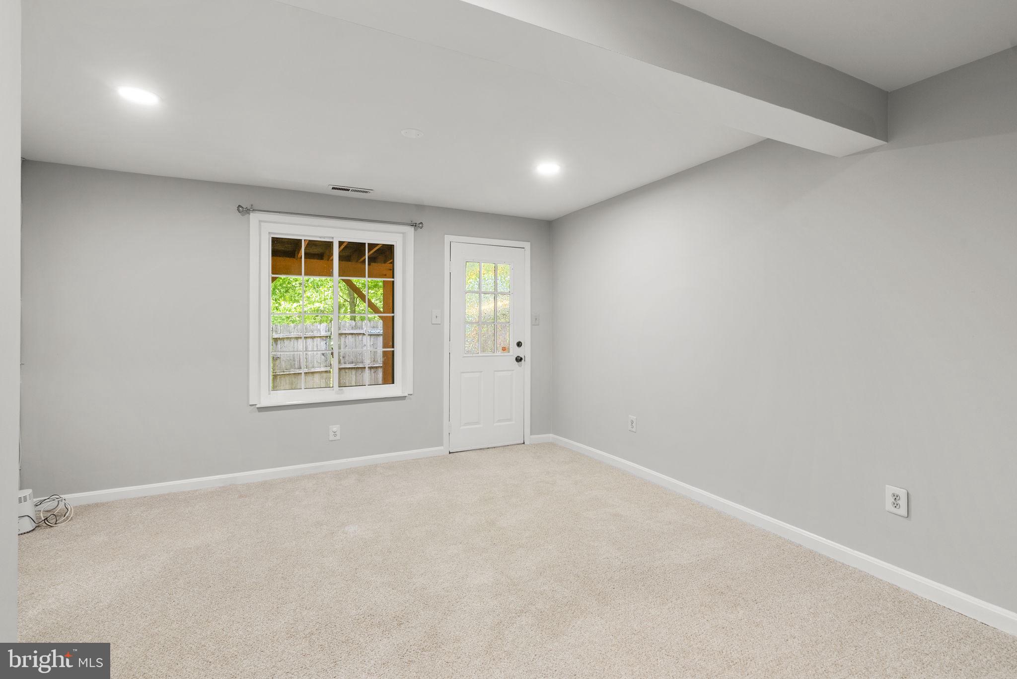 GREENCASTLE MANOR - Residential