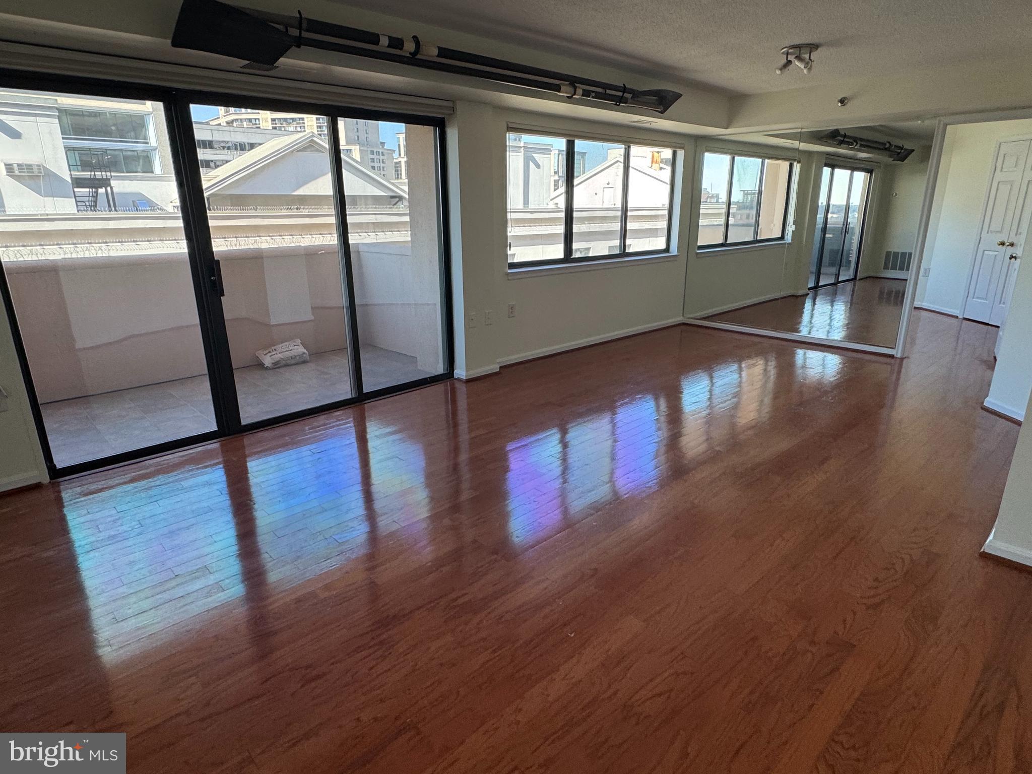 1301 N COURTHOUSE ROAD 1107