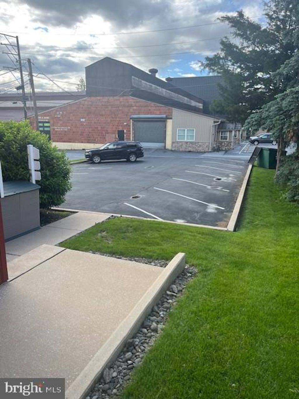 Photo of 523 W Chocolate Avenue, HERSHEY, PA 17033 (MLS # PADA2045714)