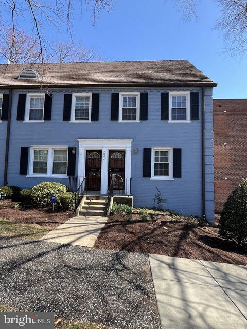 2002 38TH STREET SE B WASHINGTON DC 20020