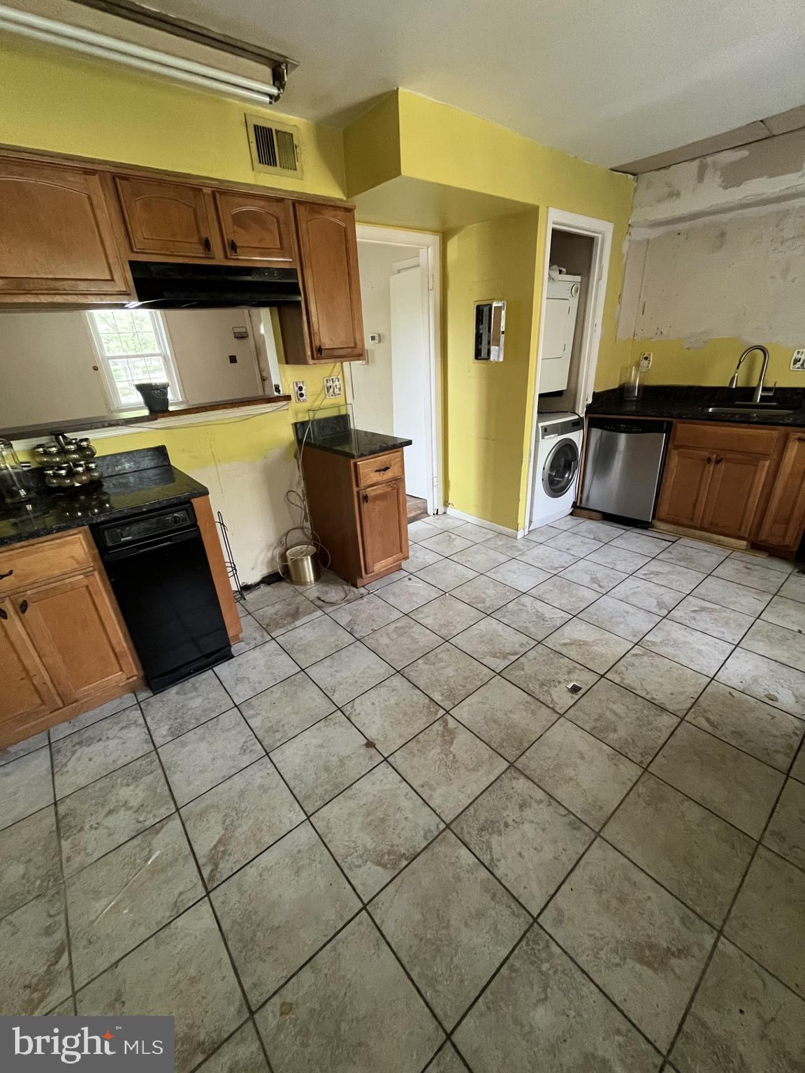 HILL CREST - Residential