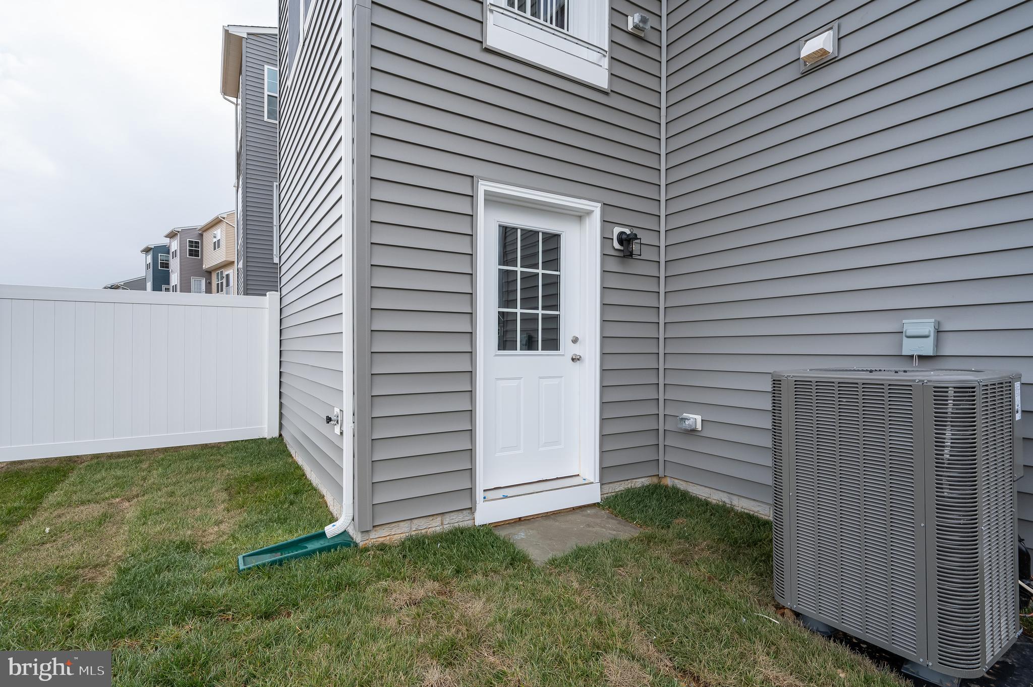 MARTINSBURG STATION - Residential Lease