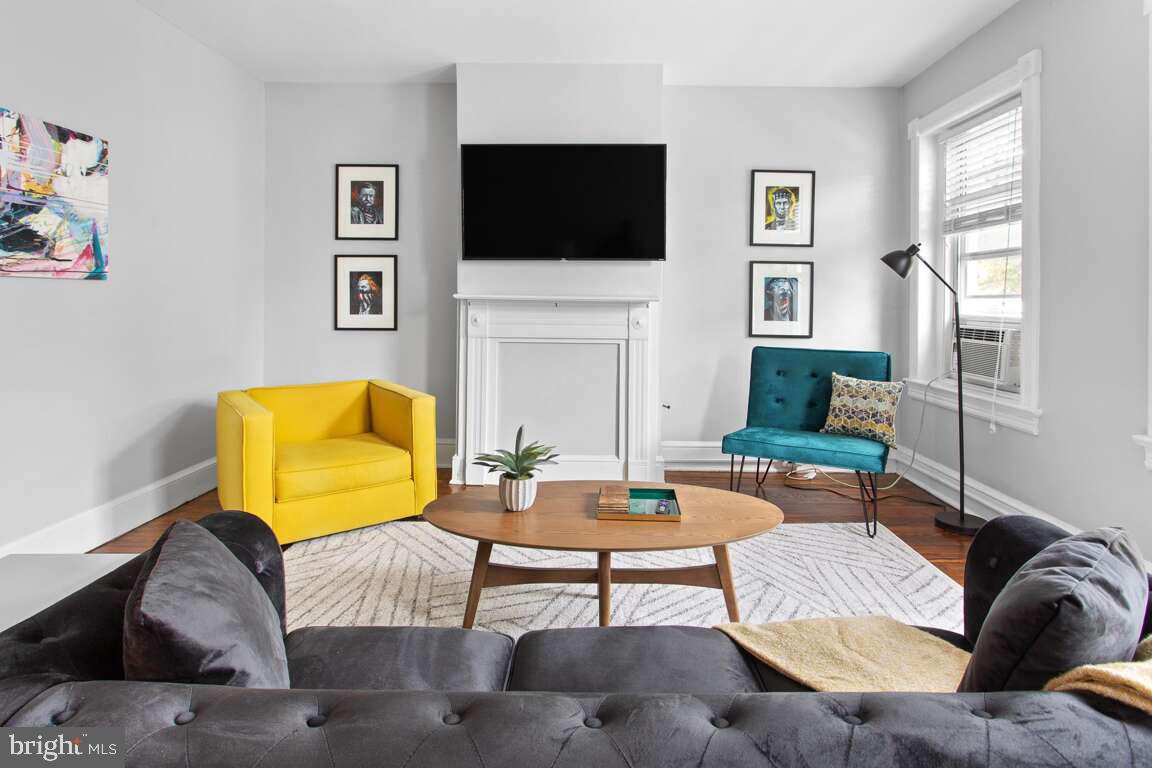 OLD TOWN ALEXANDRIA - Residential Lease