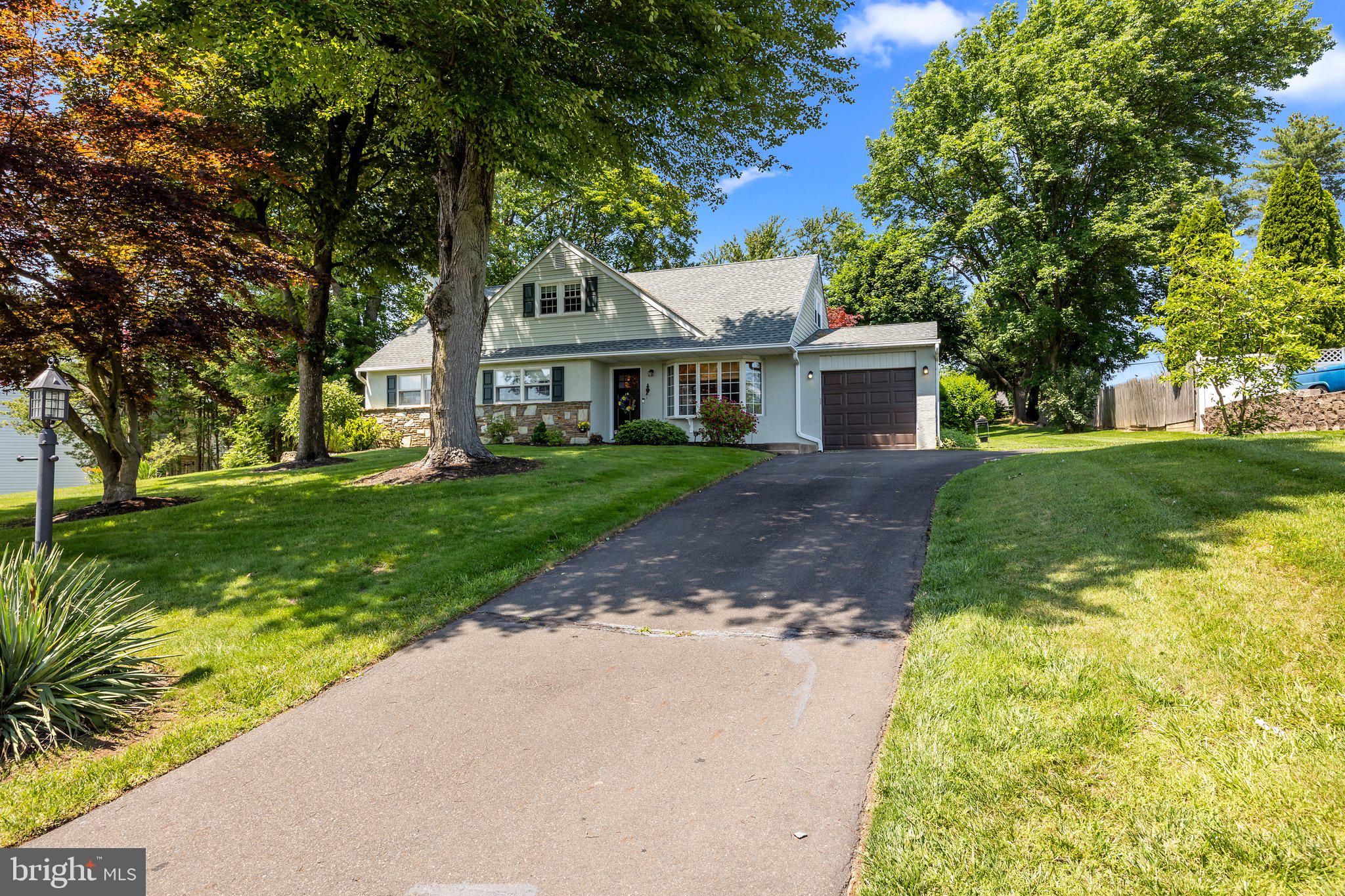 17 SUNSET DRIVE