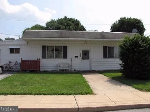 1100 Springdale Avenue Unit ROOM 4, York, PA MLS: PAYK2080600
