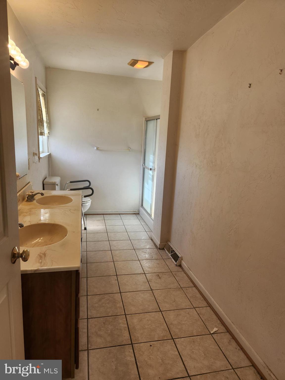 290 LOCUST GROVE ROAD