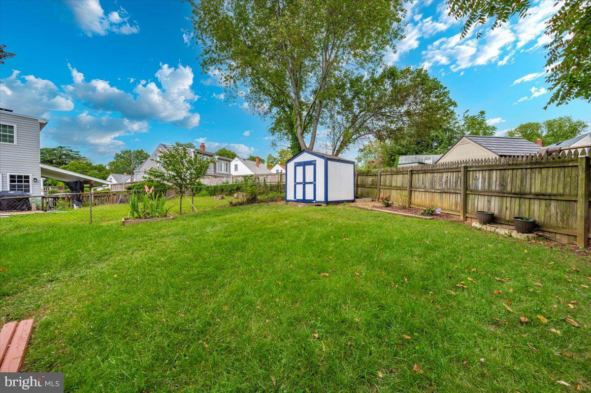 ROCKCREST - Residential