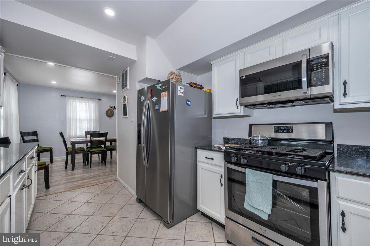 ROCKCREST - Residential