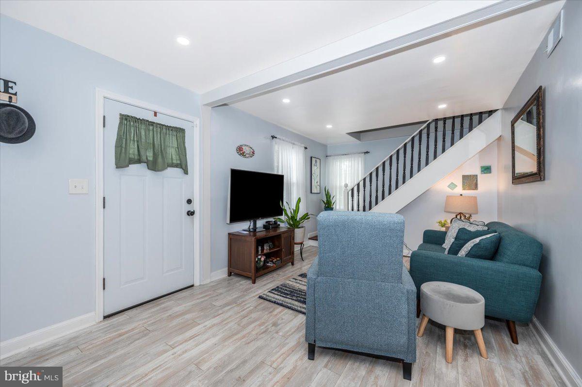 ROCKCREST - Residential