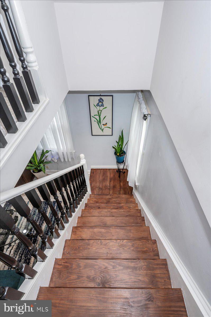 ROCKCREST - Residential