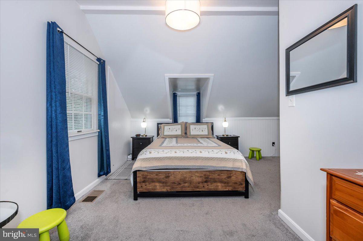 ROCKCREST - Residential