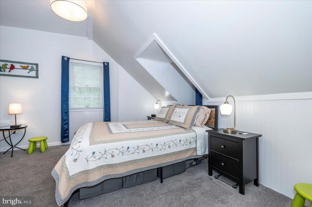 ROCKCREST - Residential