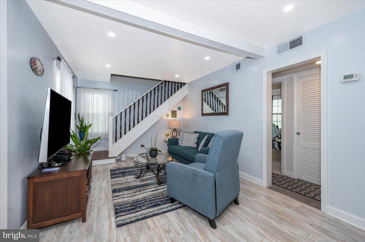 ROCKCREST - Residential