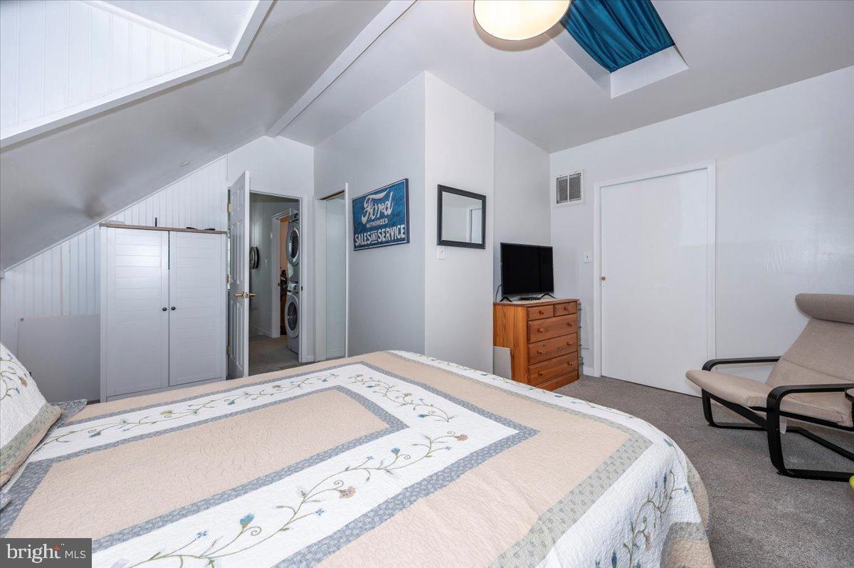 ROCKCREST - Residential