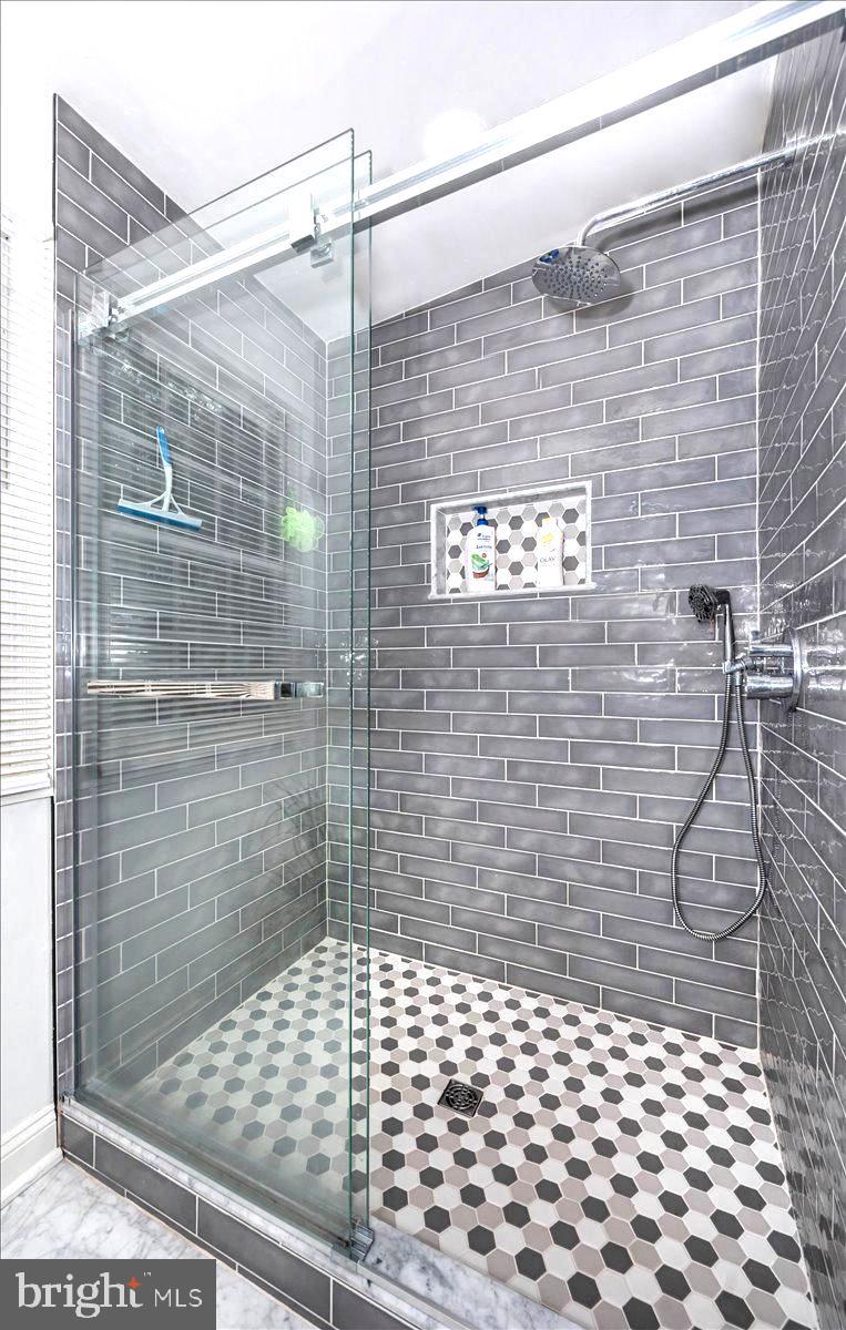 ROCKCREST - Residential