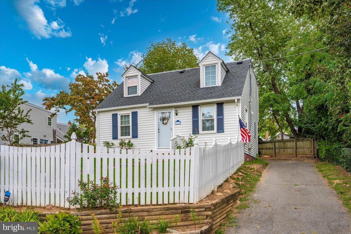 ROCKCREST - Residential