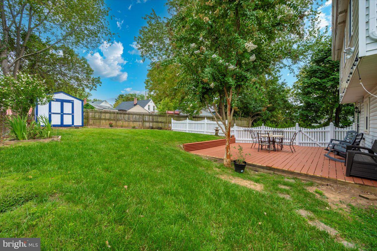 ROCKCREST - Residential