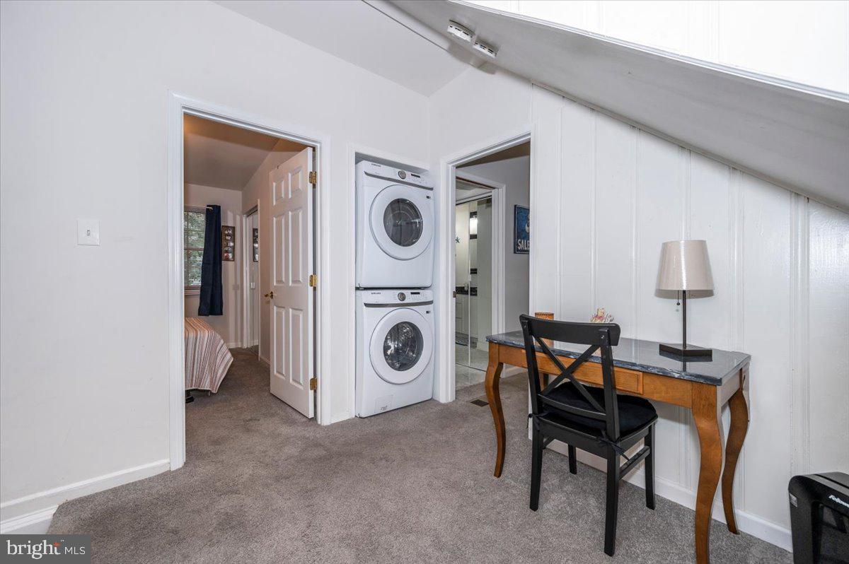 ROCKCREST - Residential