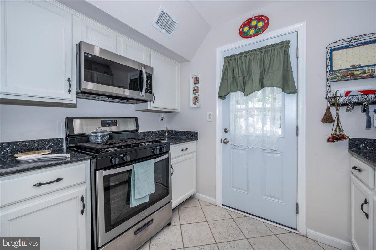 ROCKCREST - Residential