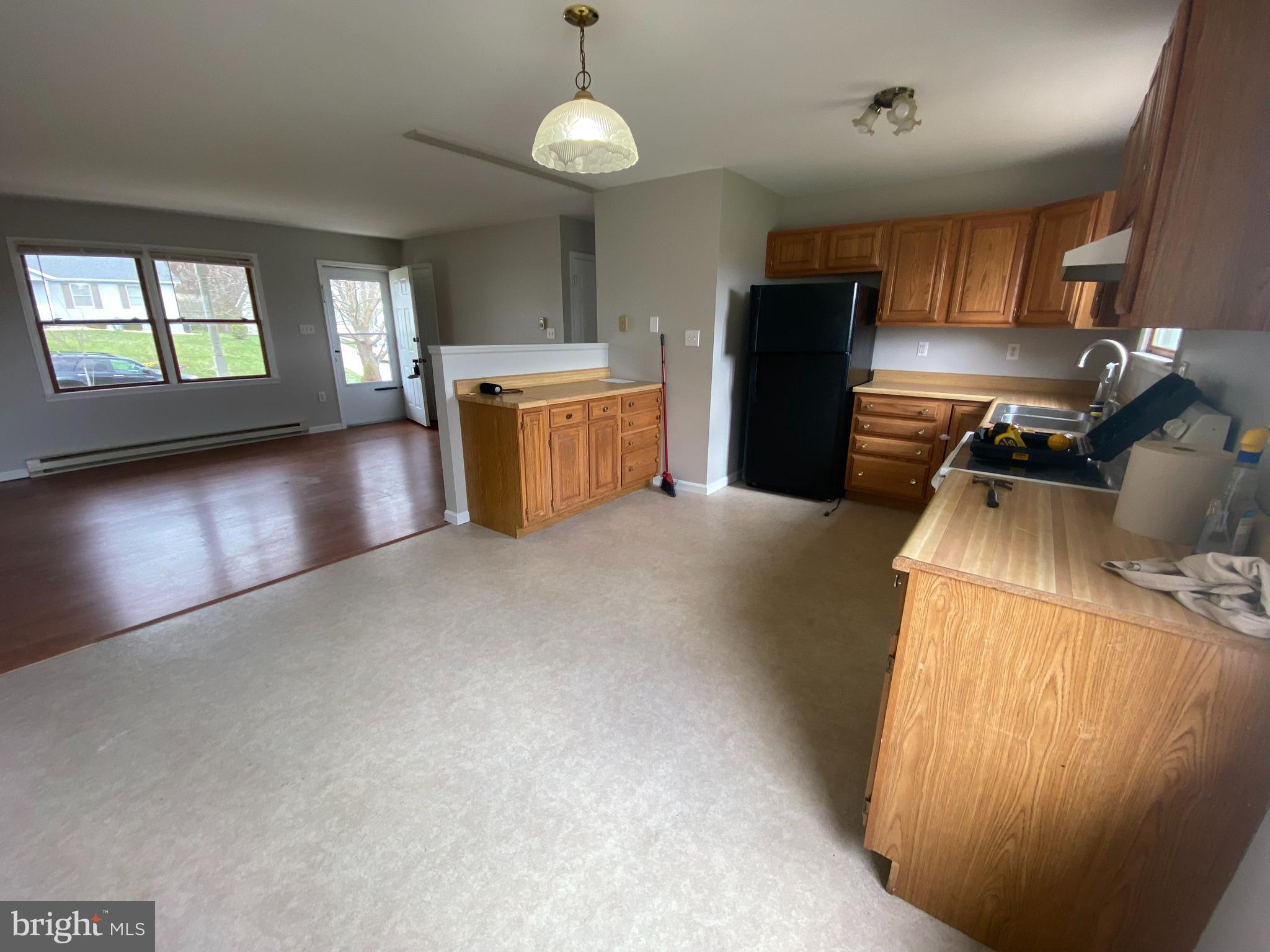 PATRICK HENRY ESTATES - Residential Lease